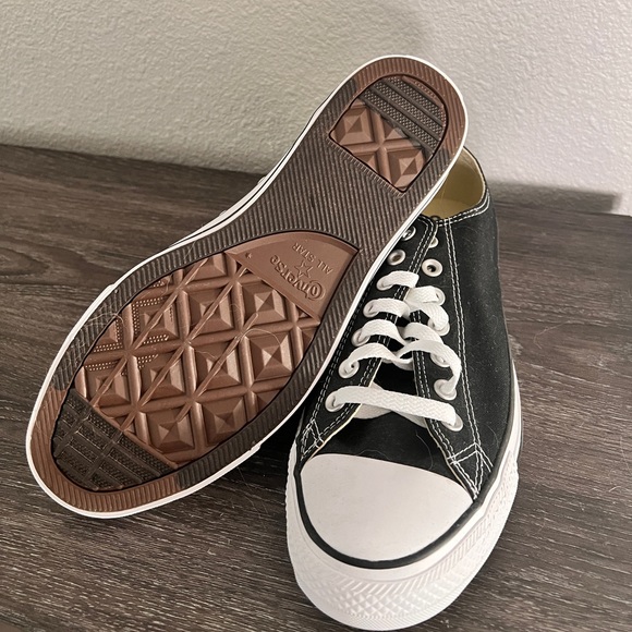 Low top Converse - Picture 3 of 4